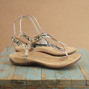 Vionic Womens Kirra T Strap Sandals SIze 10 Brown Beige Snake Print Leather